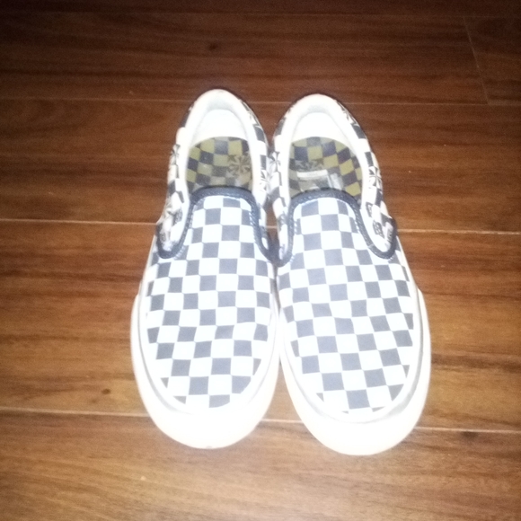 Vans x Independent checkered slip ons - Picture 3 of 3